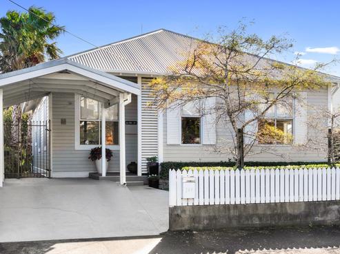 249 Courtenay Street, Strandon