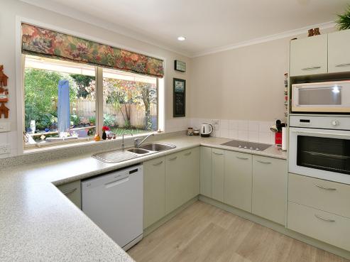 9 Robinia Place, Snells Beach