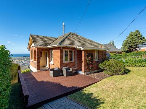 135 Forfar Street, Clyde Hill
