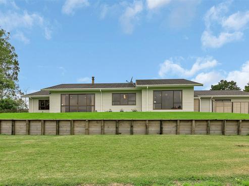 51 Loop Road, Otaika