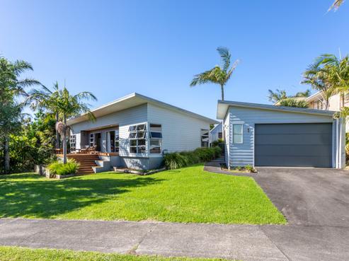 2 Norfolk Place, Tairua