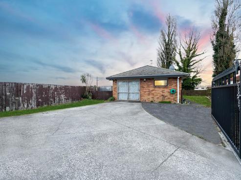 17 Portrush Lane, Takanini