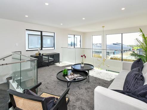 8 Korowhiti Road, Clarks Beach