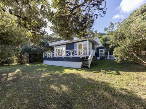 49 North Piha Road, Piha