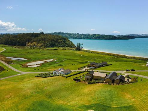2 Taemai Place, Hibiscus Coast Surrounds