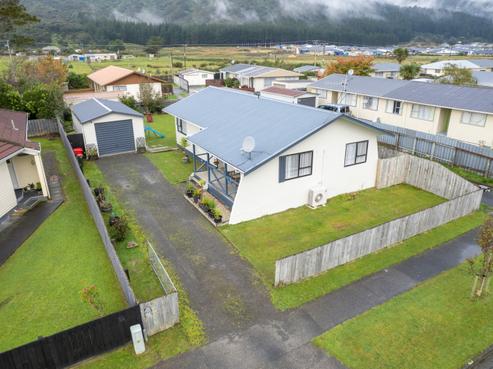318 Wellington Road, Wainuiomata