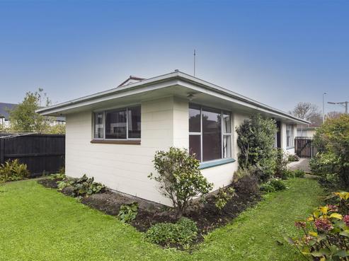 2/1046 Colombo Street, Saint Albans