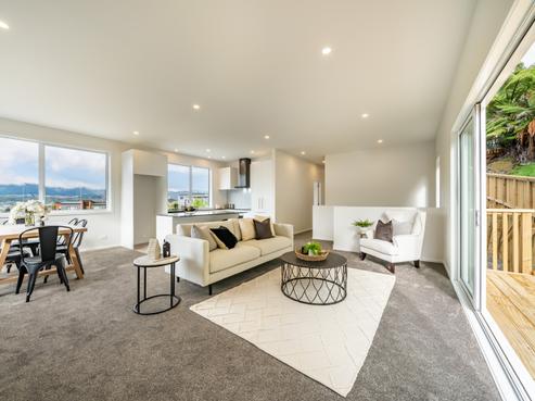 64 Riverstone Drive, Riverstone Terraces