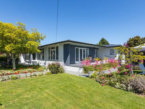 2 Howard Street, Carterton