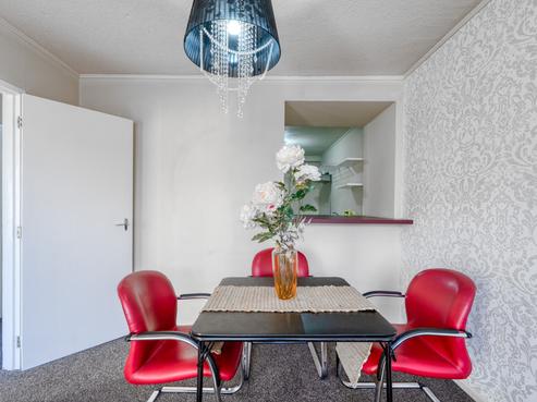 8/41 Barber Grove, Moera