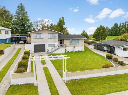 214 West Parkdale Street, Tokoroa