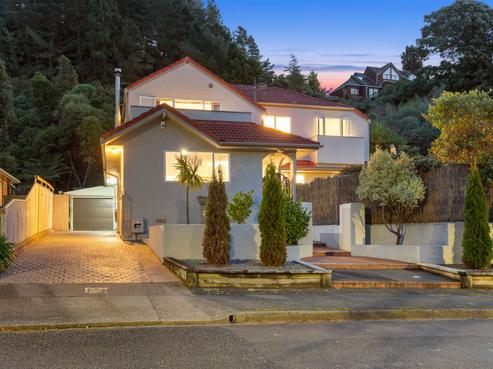 77 Sunbrae Drive, Silverstream