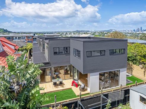 4/32 Ngataringa Road, Devonport