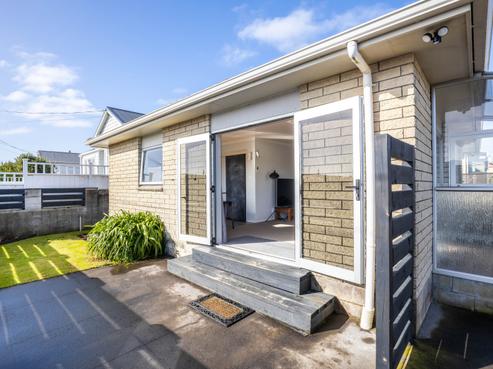 3/10 Karamu Street, Strandon