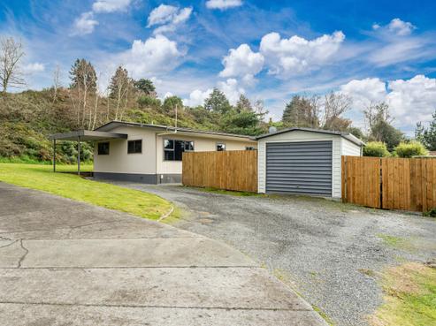 142 Rickit Street, Taupo
