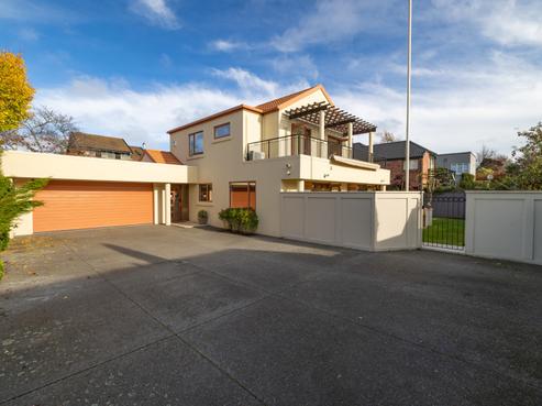 21A Bryndwr Road, Fendalton