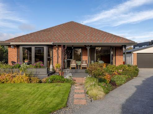 84 Leinster Road, Strowan