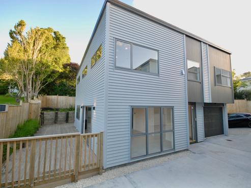 11 Celeste Place, Totara Vale