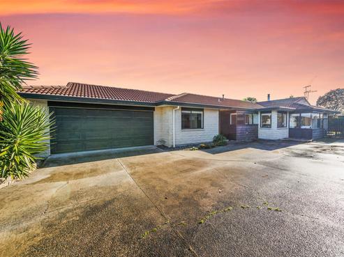 100 John F Kennedy Drive, Milson