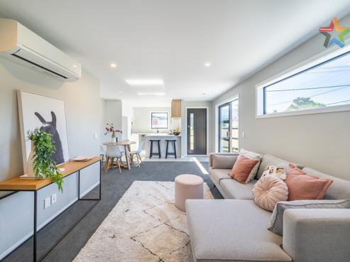 50 Milne Crescent, Taita