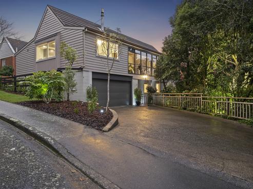 8 Shotter Street, Karori