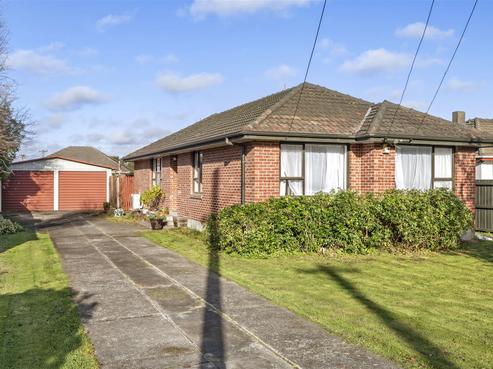 38 Charlcott Street, Burnside