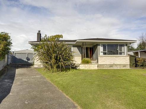 7 Lyttelton Crescent, Tamatea