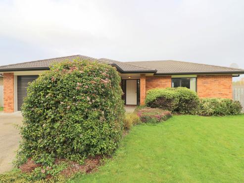 311 Mcquarrie Street, Tisbury