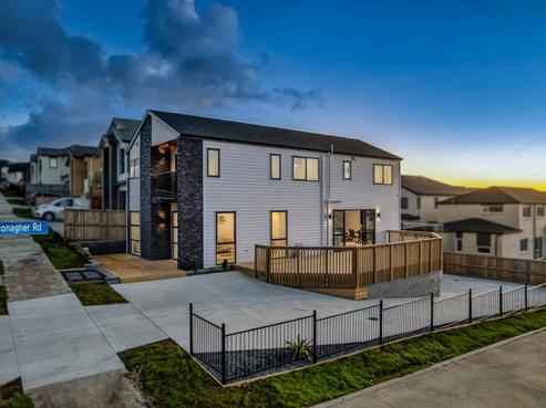 22 Tannaghmore Drive, Flat Bush