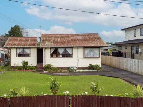 54 Awatere Street, Clover Park
