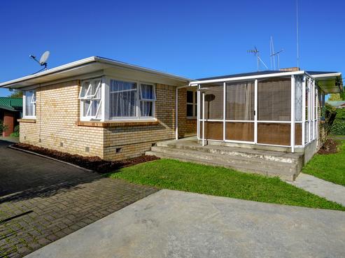 50 Queenwood Avenue, Queenwood