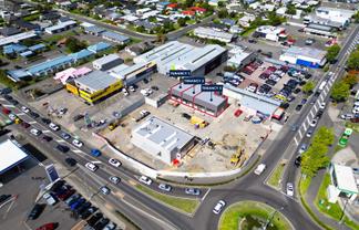 Prime location retail opportunity