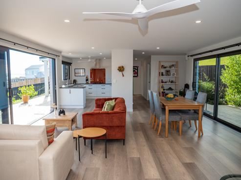 4 Freyja Crescent, Coopers Beach