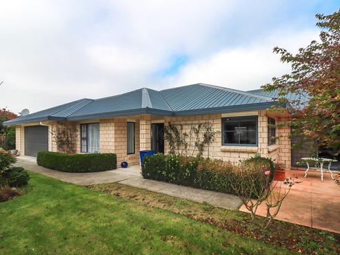 64 Gregg Street, Dannevirke