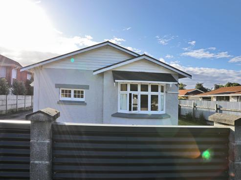 245A Queens Drive, Windsor