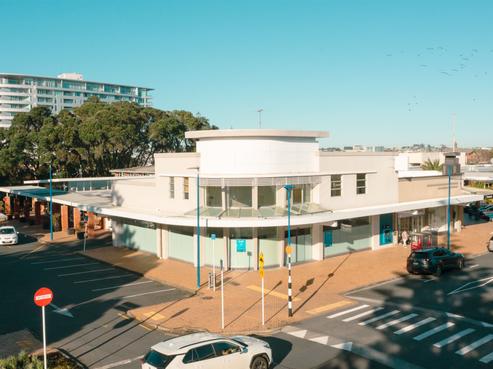 2 Hillary Square, Orewa
