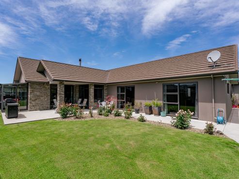 48 Kelliher Drive, Wanaka