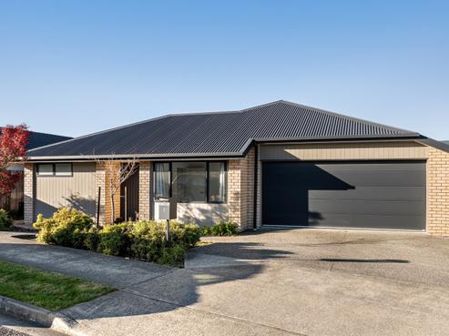 2 Olympus Way, Richmond