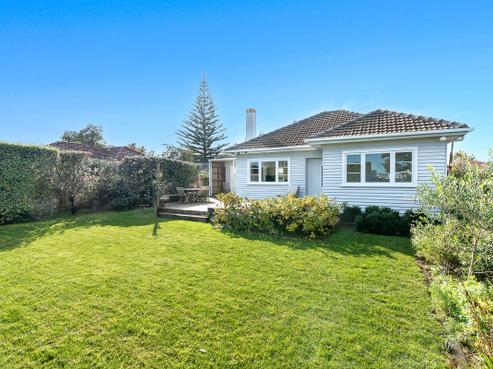 14A Galloway Street, Hamilton East