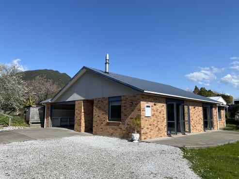 618A Abel Tasman Drive, Takaka