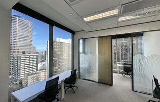 Corner office in Commercial Bay