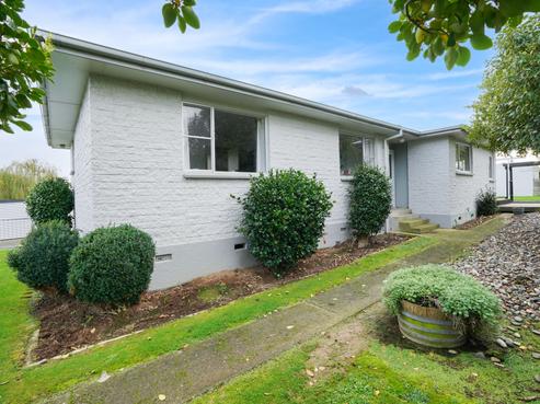 28 Kelso Crescent, Strathern