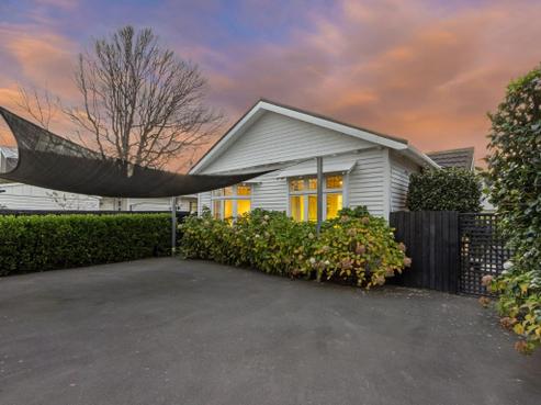 101 Innes Road, Saint Albans
