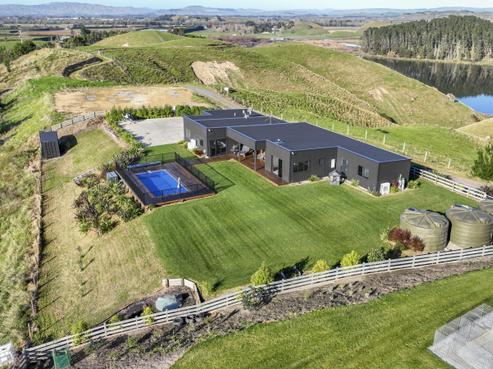 69A Pirau Road, Fernhill