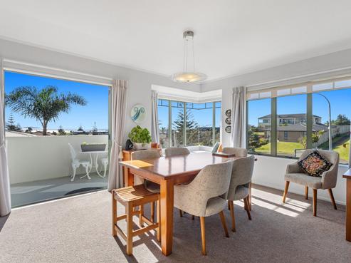 10 Island View Heights, Coastlands