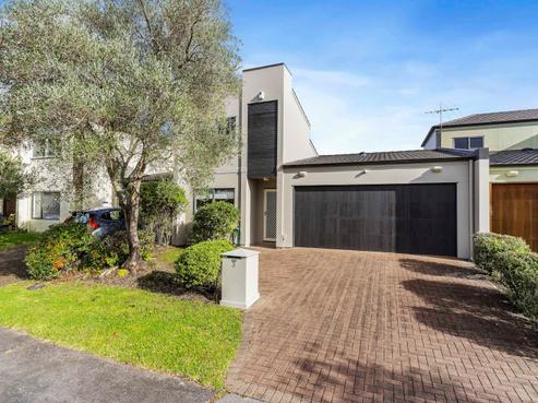 3 Spalding Rise, Golflands