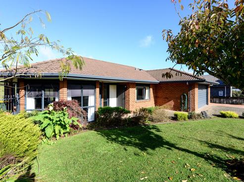 7 Friesian Place, Grandview Heights
