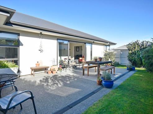 90 Aston Drive, Waimairi Beach