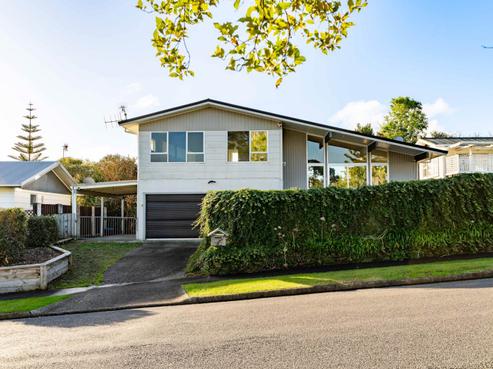 24 West View Crescent, Onerahi