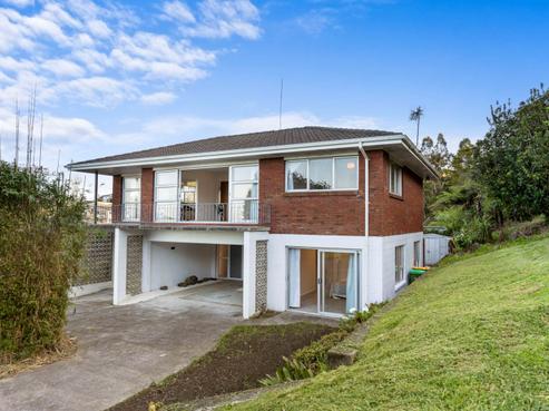 15 Girrahween Drive, Totara Vale